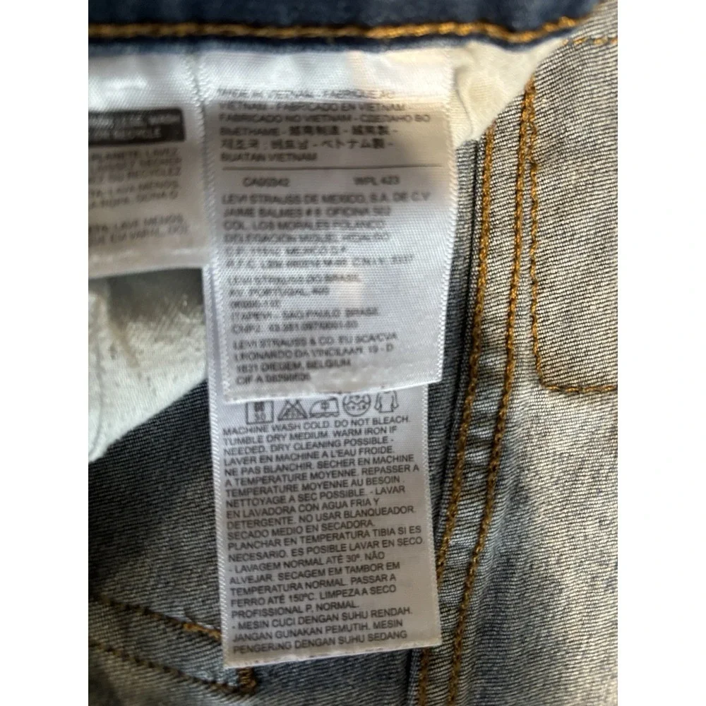 Levis‎ Medium Wash Zip Logo Straight Leg Size 32x30 Mid Rise Cotton